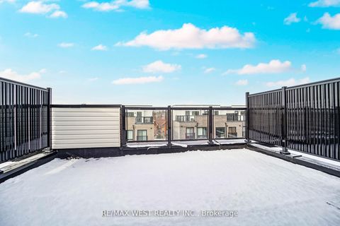 Photo 6 at 7 - 25 Priya Lane, Malvern, Toronto