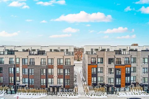 Photo 7 at 7 - 25 Priya Lane, Malvern, Toronto