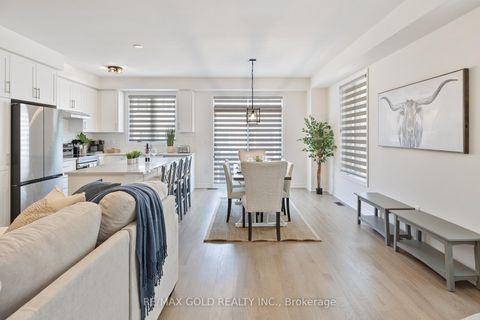 Photo 5 at 91 Phoenix Boulevard, Painswick South, Barrie