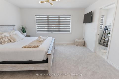 Photo 17 at 91 Phoenix Boulevard, Painswick South, Barrie