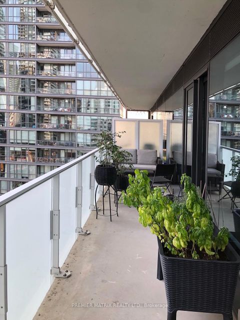 Photo 18 at 1301 - 11 Charlotte Street, Waterfront Communities C1, Toronto