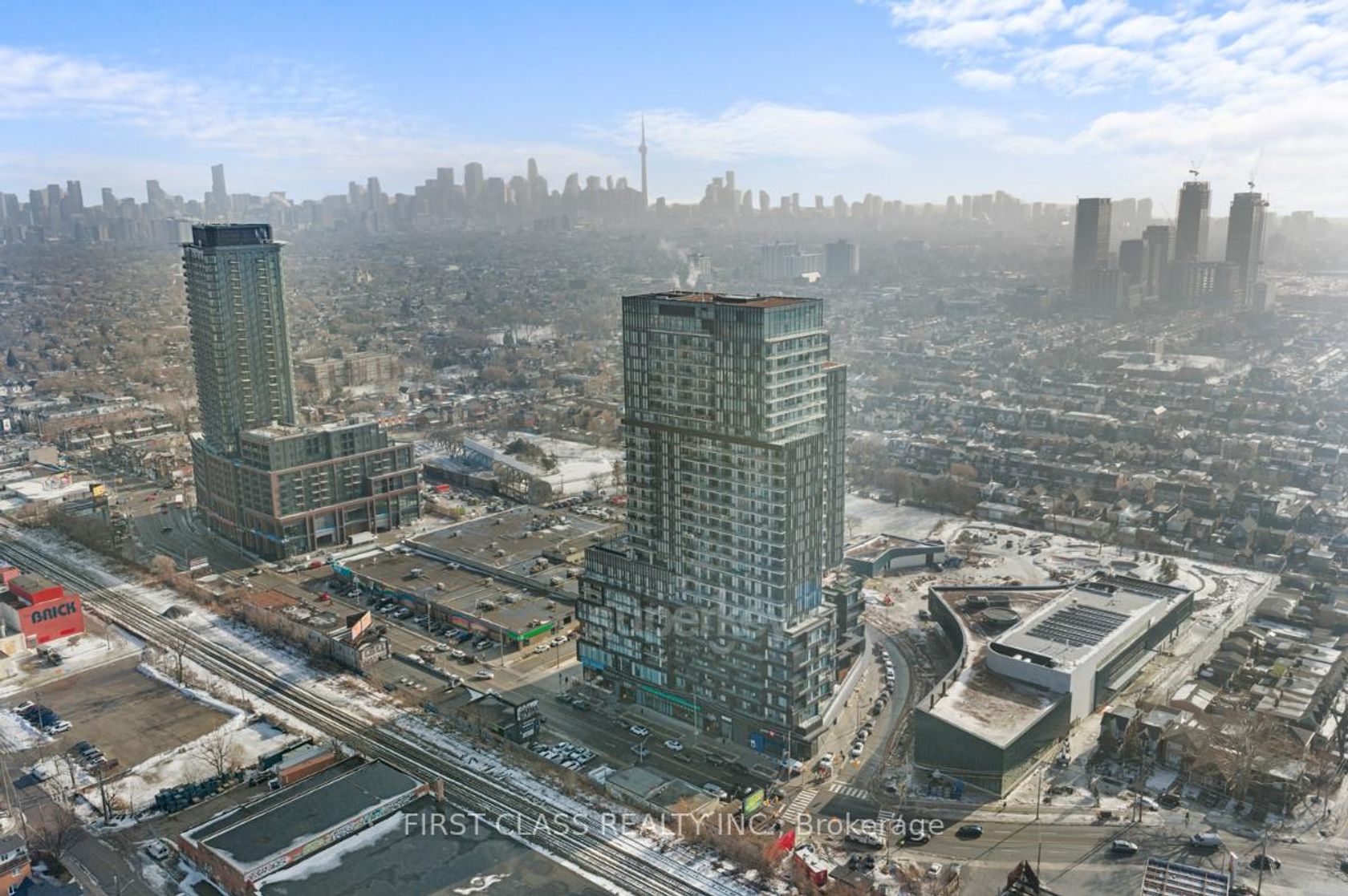 808 - 1285 Dupont Street, Junction, Toronto photo number 2