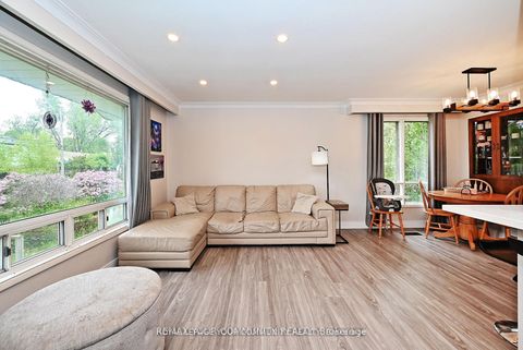 Photo 6 at 39 Penworth Road, Maryvale, Toronto