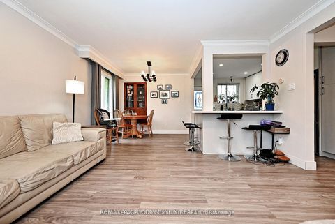 Photo 10 at 39 Penworth Road, Maryvale, Toronto