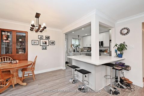 Photo 18 at 39 Penworth Road, Maryvale, Toronto