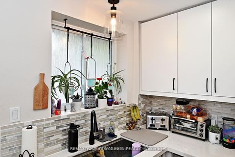 Photo 21 at 39 Penworth Road, Maryvale, Toronto