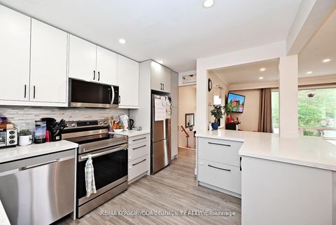 Photo 22 at 39 Penworth Road, Maryvale, Toronto