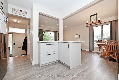 Photo 23 at 39 Penworth Road, Maryvale, Toronto