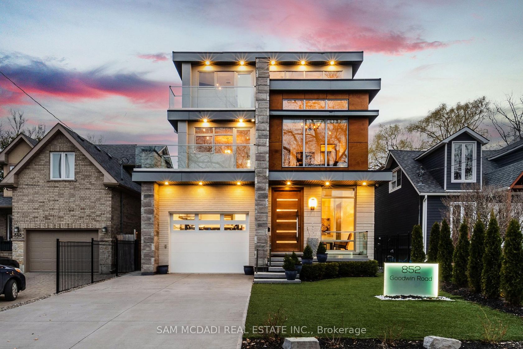 852 Goodwin Road, Lakeview, Mississauga 