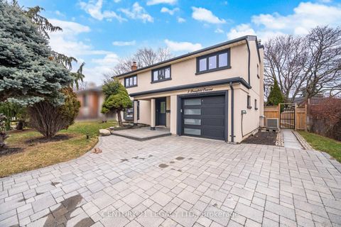 Photo 1 at 3 Deanefield Crescent, West Deane, Toronto