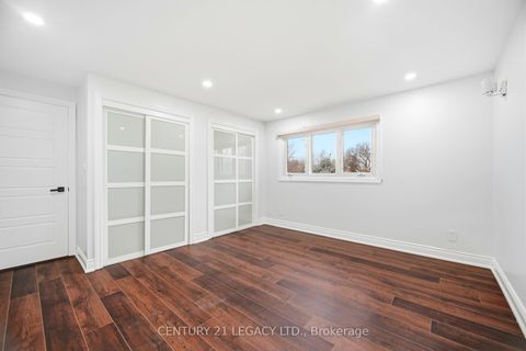 Photo 25 at 3 Deanefield Crescent, West Deane, Toronto