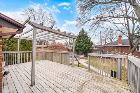 Photo 43 at 3 Deanefield Crescent, West Deane, Toronto