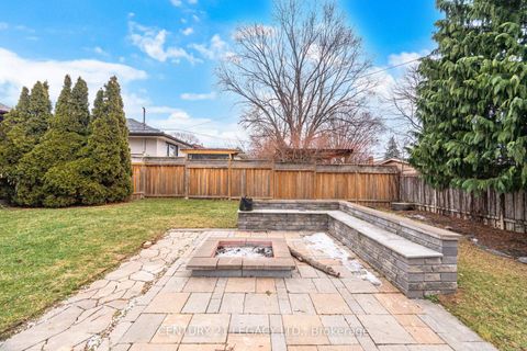 Photo 46 at 3 Deanefield Crescent, West Deane, Toronto