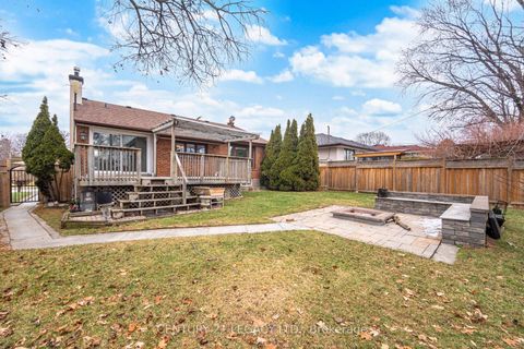 Photo 47 at 3 Deanefield Crescent, West Deane, Toronto