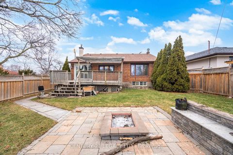 Photo 49 at 3 Deanefield Crescent, West Deane, Toronto