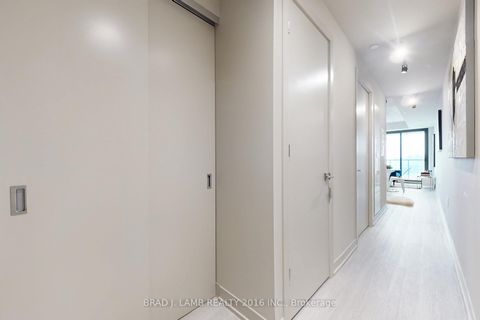 Photo 17 at 913 - 195 McCaul Street, Chinatown, Toronto