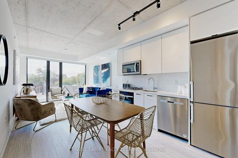 Photo 9 at 302 - 195 McCaul Street, Chinatown, Toronto