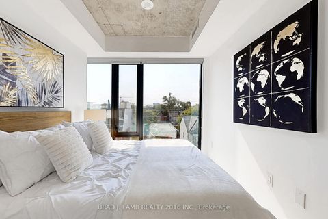 Photo 13 at 302 - 195 McCaul Street, Chinatown, Toronto