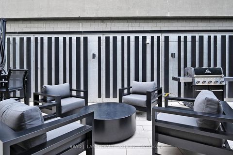 Photo 33 at 302 - 195 McCaul Street, Chinatown, Toronto