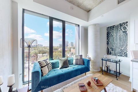 Photo 5 at 705 - 195 McCaul Street, Chinatown, Toronto