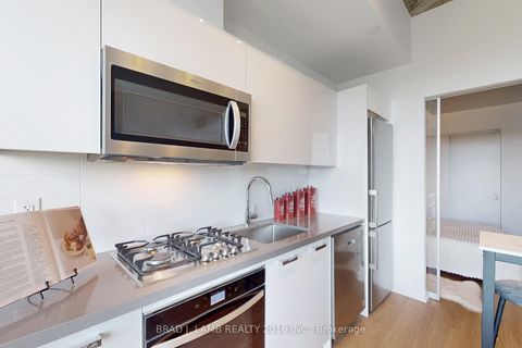 Photo 13 at 705 - 195 McCaul Street, Chinatown, Toronto