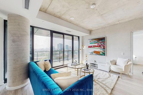 Photo 3 at 1011 - 195 McCaul Street, Chinatown, Toronto