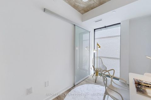 Photo 22 at 1011 - 195 McCaul Street, Chinatown, Toronto