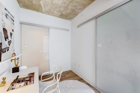 Photo 24 at 1011 - 195 McCaul Street, Chinatown, Toronto