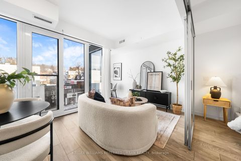 Photo 4 at 322 - 2020 Bathurst Street, Cedarvale, Toronto