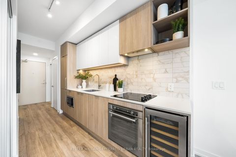 Photo 6 at 322 - 2020 Bathurst Street, Cedarvale, Toronto