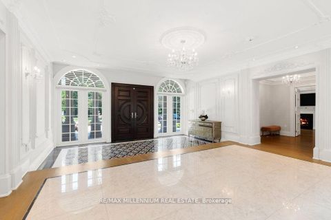 Photo 7 at 38 Park Lane Circle, York Mills, Toronto