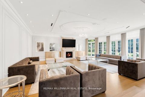 Photo 10 at 38 Park Lane Circle, York Mills, Toronto