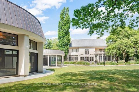 Photo 32 at 38 Park Lane Circle, York Mills, Toronto