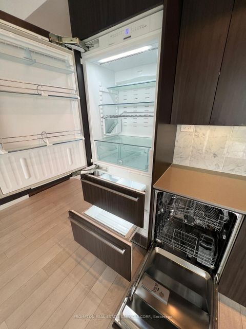 Photo 19 at 511 - 115 Mcmahon Drive, Bayview Village, Toronto