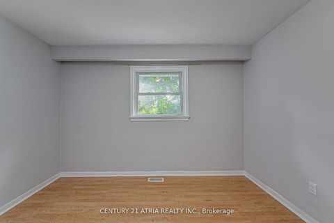 Photo 16 at 2070 St. Paul Road, Alcona, Innisfil