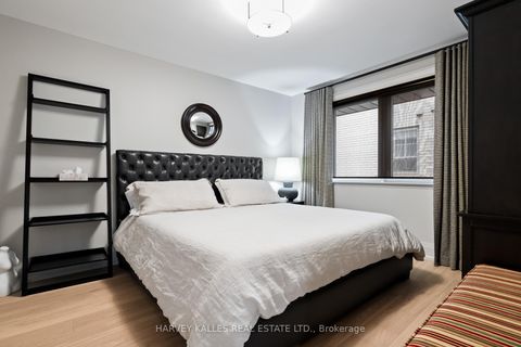 Photo 23 at 45 Pettit Drive, Richview, Toronto