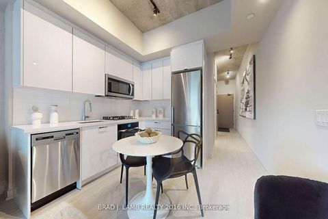 Photo 9 at 315 - 195 McCaul Street, Chinatown, Toronto