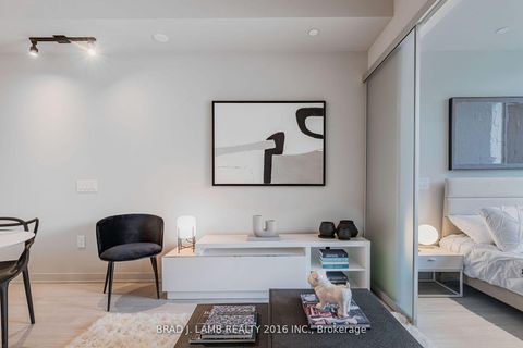 Photo 18 at 315 - 195 McCaul Street, Chinatown, Toronto