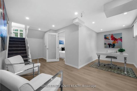 Photo 25 at 47 Deerfield Road, Bendale, Toronto