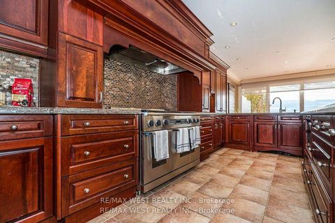 Photo 14 at 5 Eleventh Street, New Toronto, Toronto