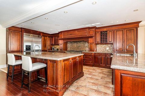 Photo 15 at 5 Eleventh Street, New Toronto, Toronto