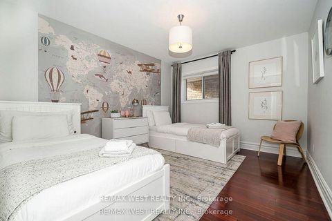 Photo 25 at 5 Eleventh Street, New Toronto, Toronto