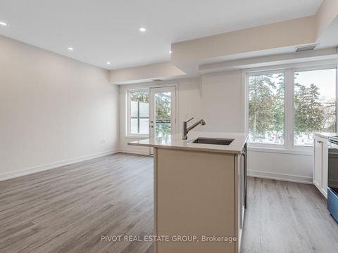 Photo 3 at 3302 - 60 Elizabeth Street S, Mill Pond, Richmond Hill