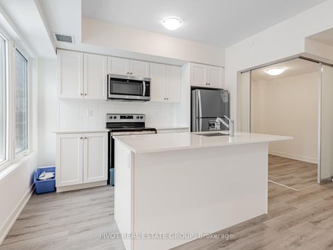 Photo 5 at 3302 - 60 Elizabeth Street S, Mill Pond, Richmond Hill