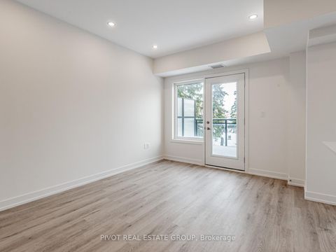 Photo 9 at 3302 - 60 Elizabeth Street S, Mill Pond, Richmond Hill