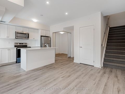 Photo 12 at 3302 - 60 Elizabeth Street S, Mill Pond, Richmond Hill