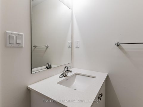 Photo 17 at 3302 - 60 Elizabeth Street S, Mill Pond, Richmond Hill