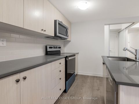 Photo 13 at 2107 - 58 Elizabeth Street S, Mill Pond, Richmond Hill