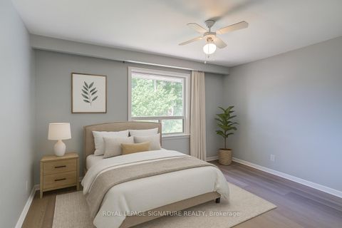 Photo 13 at 4 Stillbrook Court, West Hill, Toronto