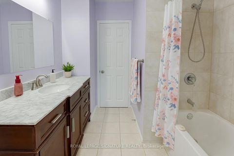 Photo 15 at 4 Stillbrook Court, West Hill, Toronto